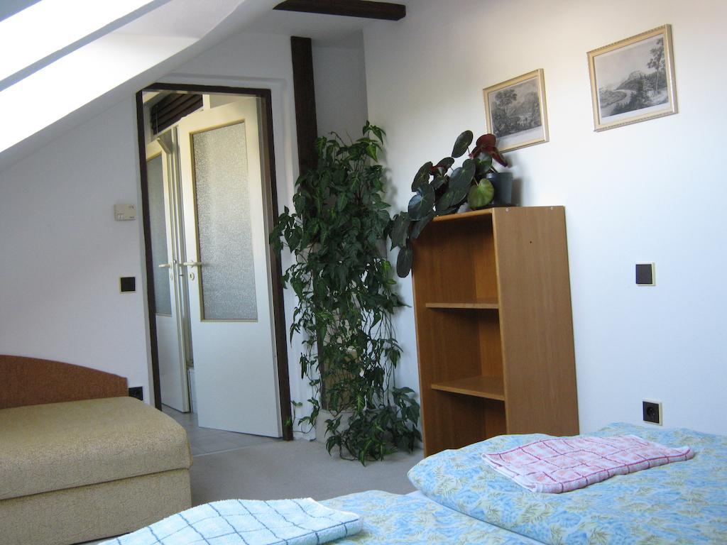 Privat Apartma Ulrych Liberec Chambre photo